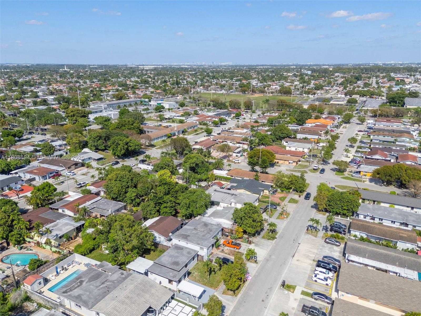 Small Image of 739 WEST 30TH ST, Hialeah Number 32