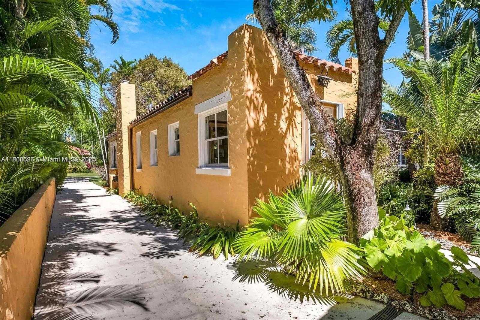 Small Image of 136 NORTH EAST 101ST ST, Miami Shores Number 11