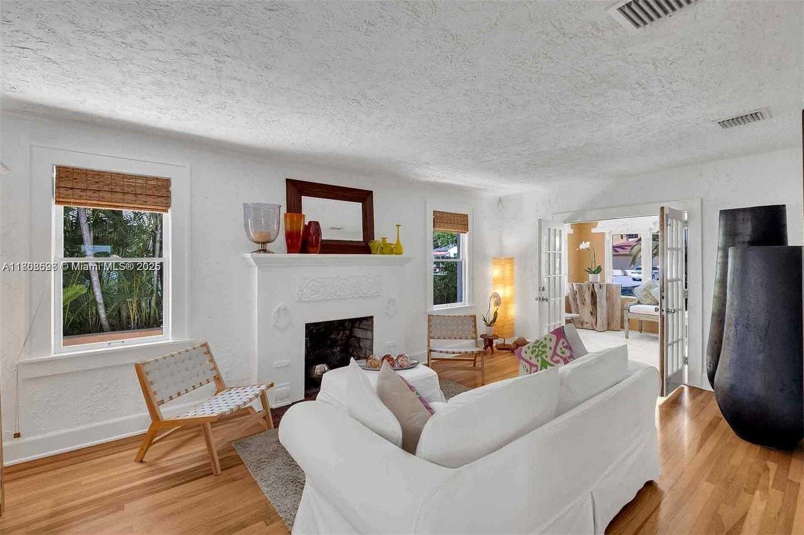 Small Image of 136 NORTH EAST 101ST ST, Miami Shores Number 17