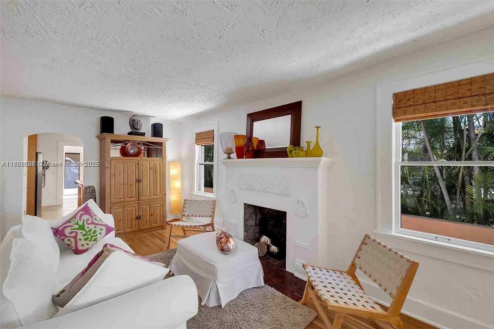 Small Image of 136 NORTH EAST 101ST ST, Miami Shores Number 18