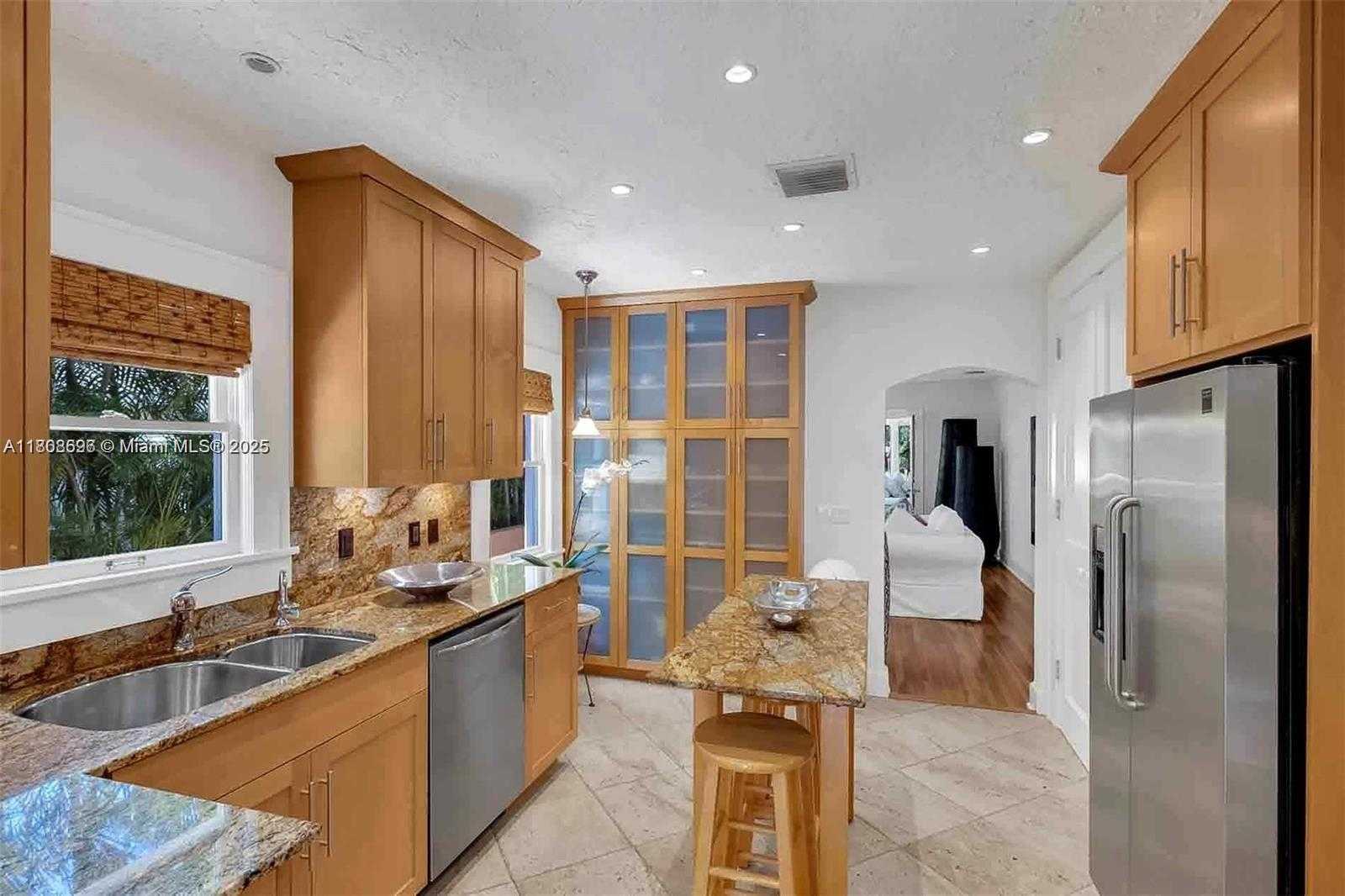 Small Image of 136 NORTH EAST 101ST ST, Miami Shores Number 22