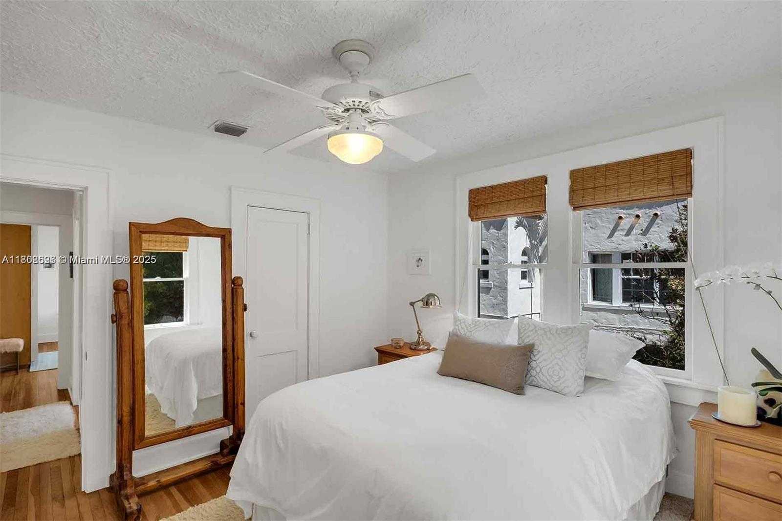 Small Image of 136 NORTH EAST 101ST ST, Miami Shores Number 31