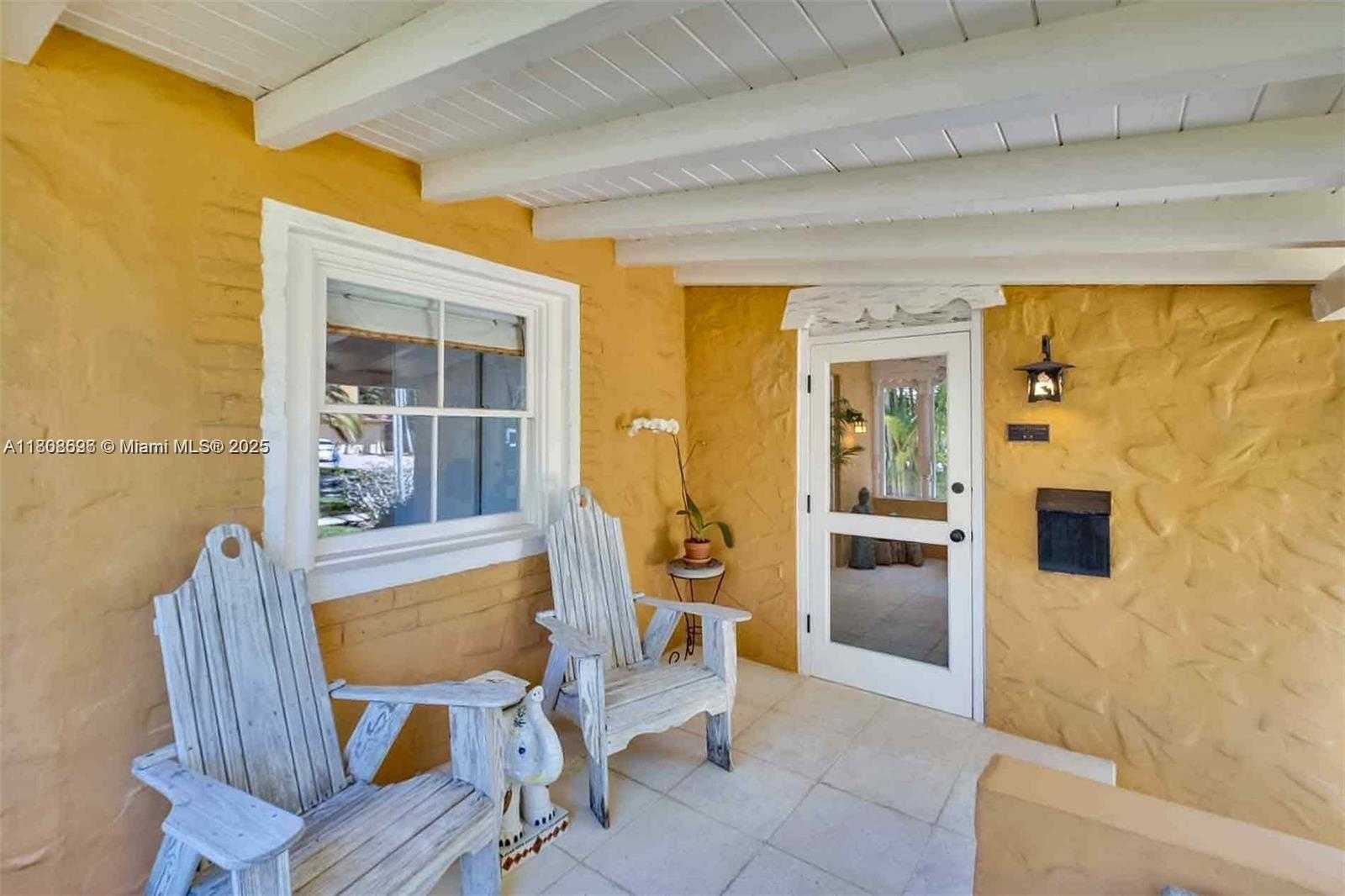 Small Image of 136 NORTH EAST 101ST ST, Miami Shores Number 4