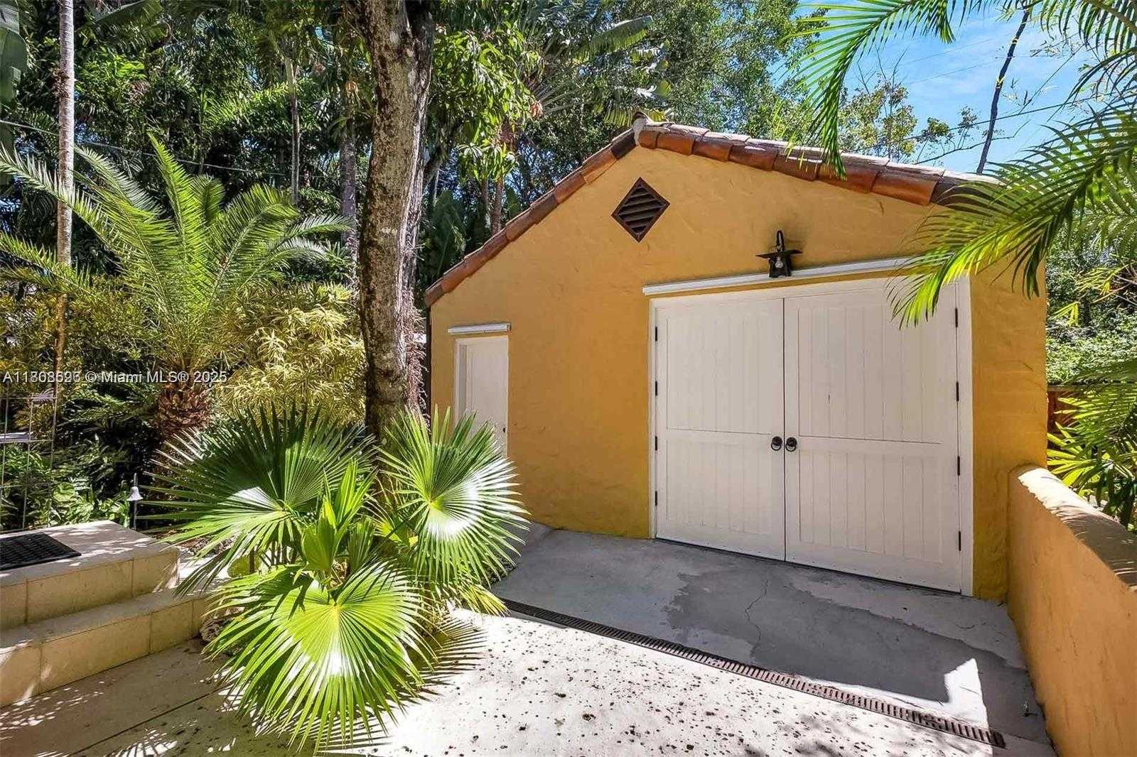 Small Image of 136 NORTH EAST 101ST ST, Miami Shores Number 40