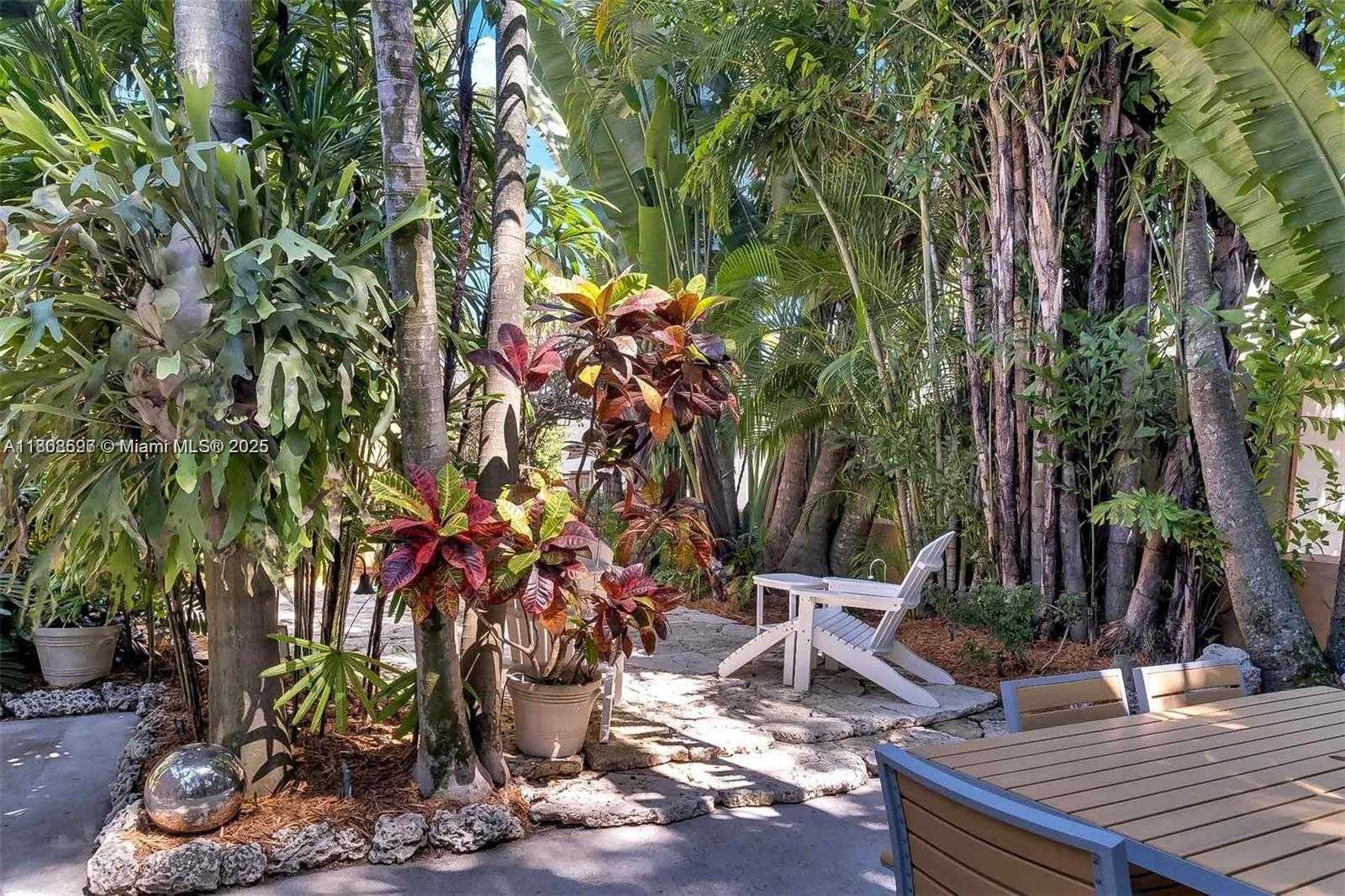 Small Image of 136 NORTH EAST 101ST ST, Miami Shores Number 47