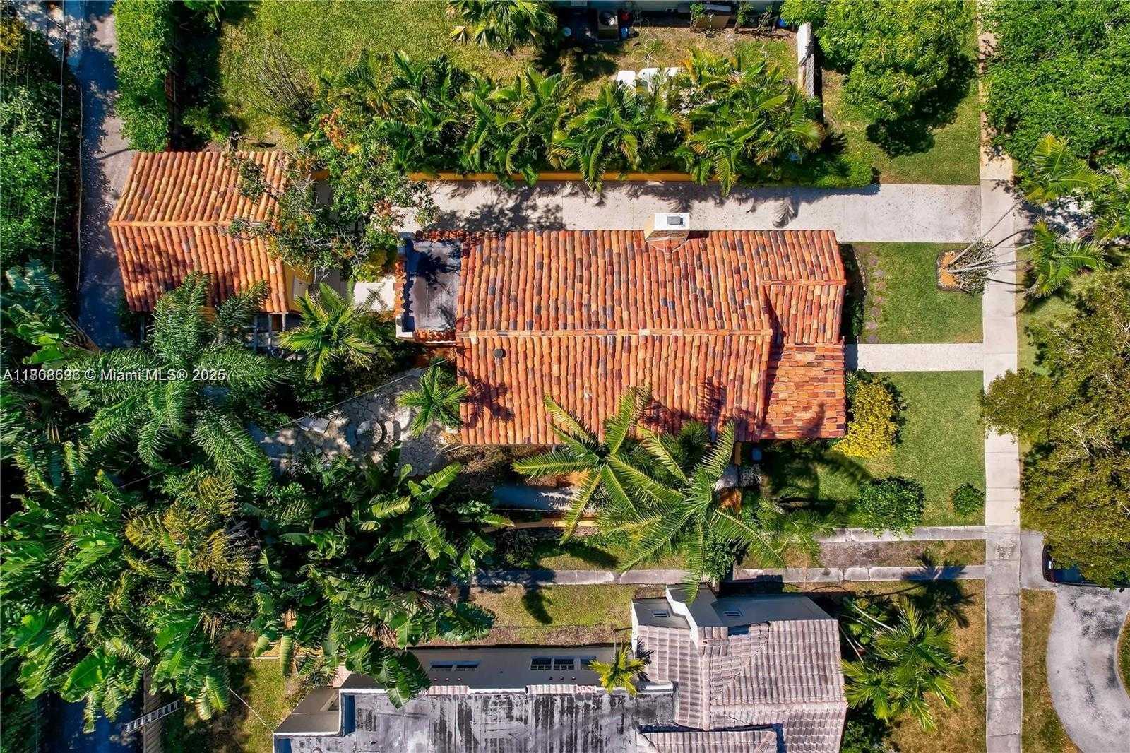 Small Image of 136 NORTH EAST 101ST ST, Miami Shores Number 52