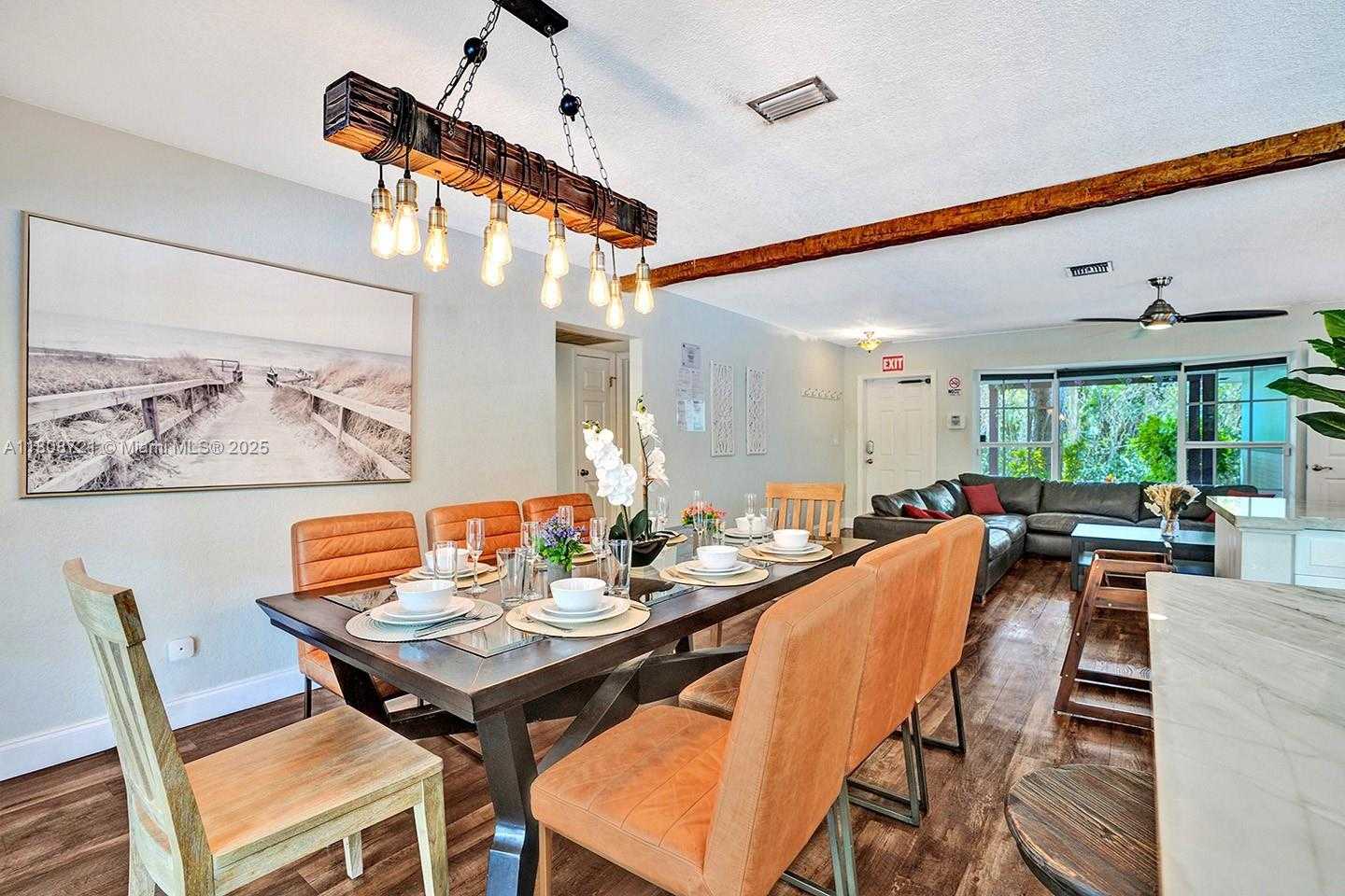 Small Image of 1245 WILEY ST, Hollywood Number 12