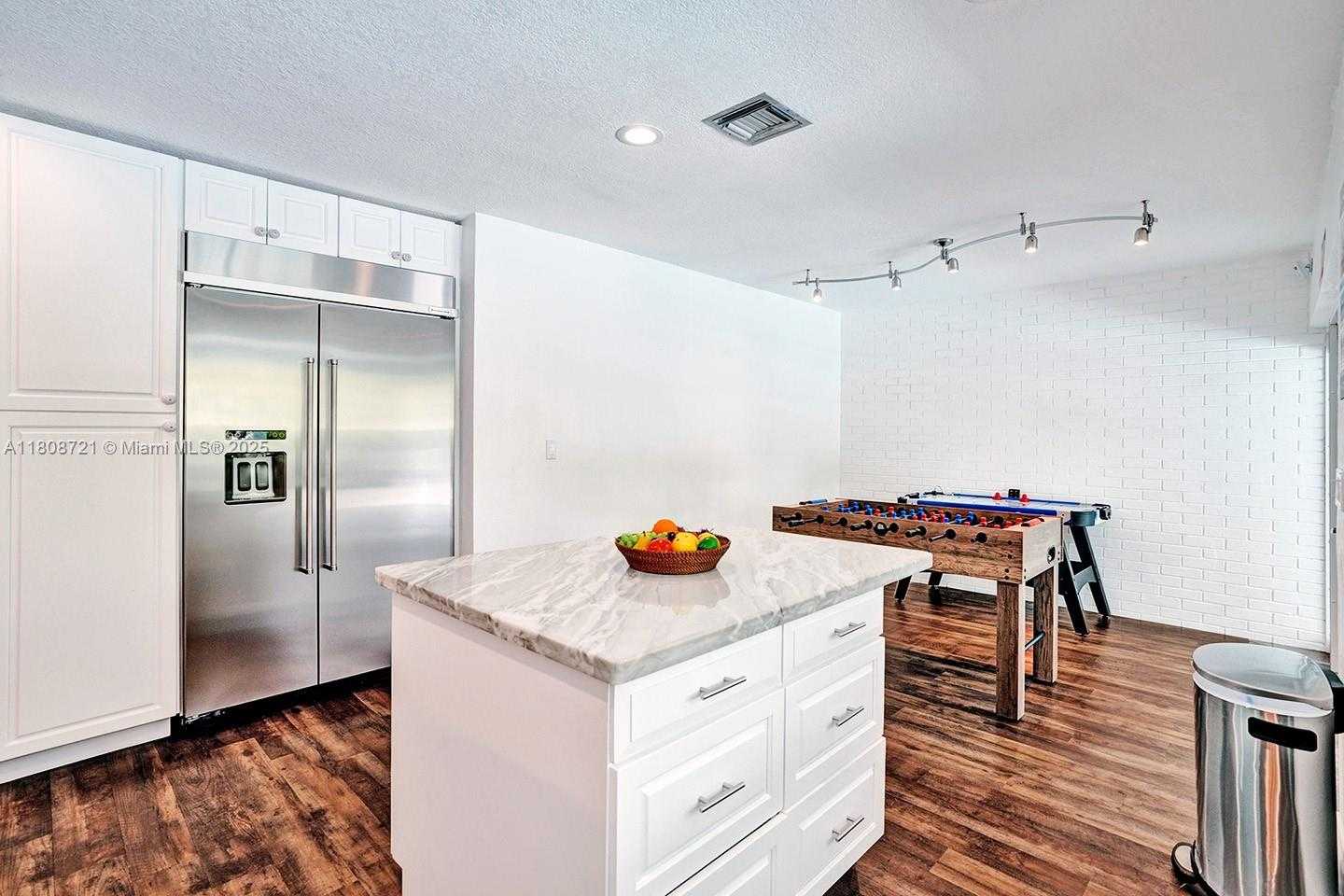 Small Image of 1245 WILEY ST, Hollywood Number 14