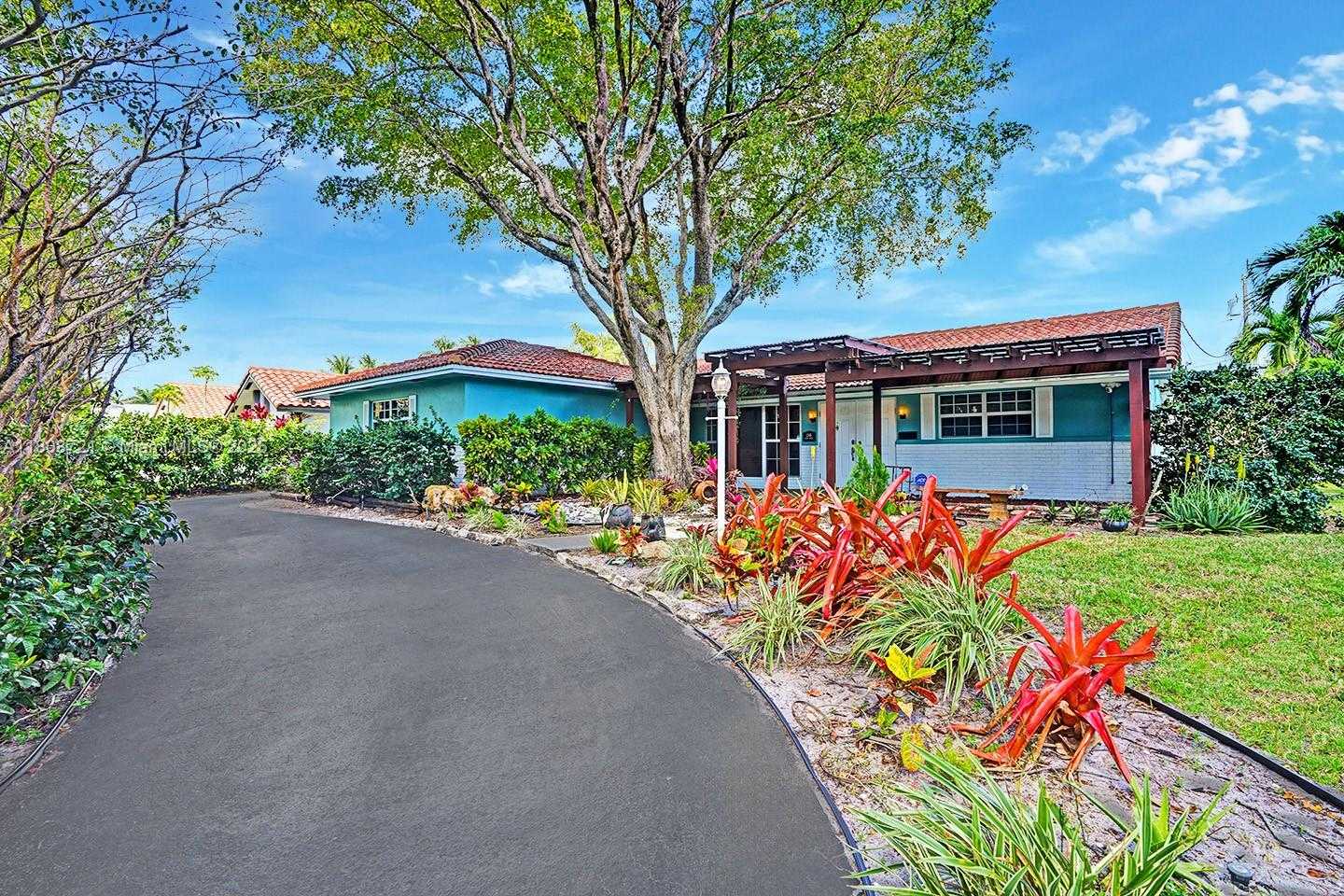 Small Image of 1245 WILEY ST, Hollywood Number 3