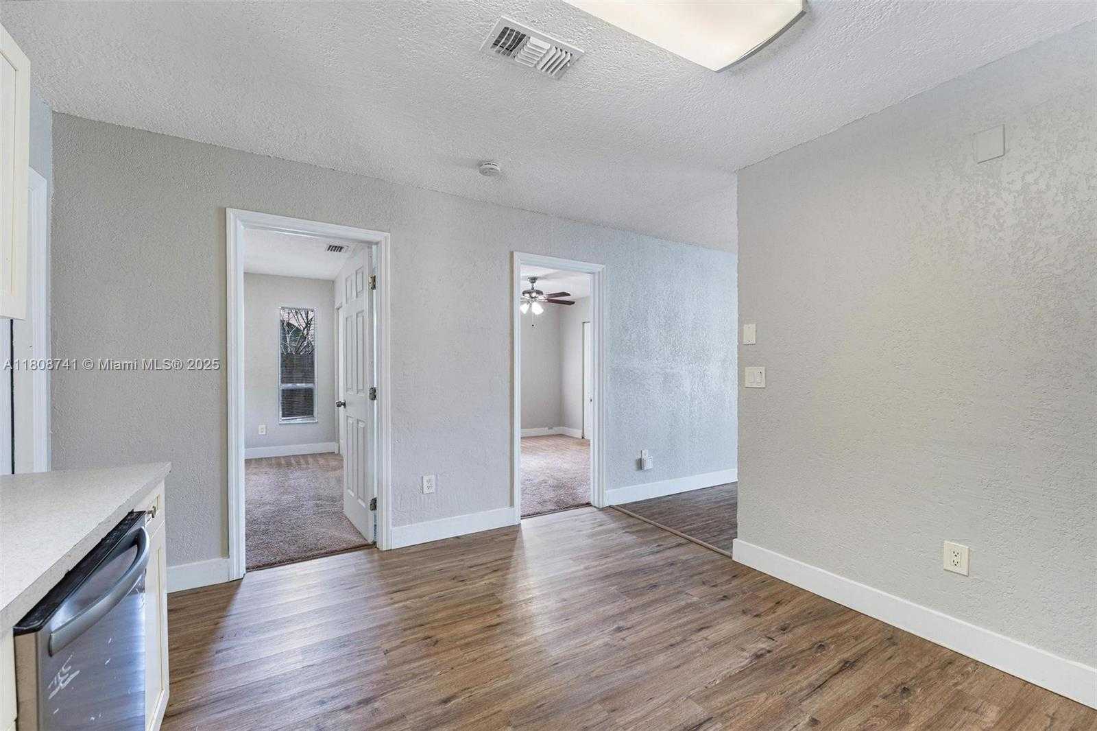 Small Image of 22123 SW 62nd Ct, Boca Raton, FL 33428, USA Number 11