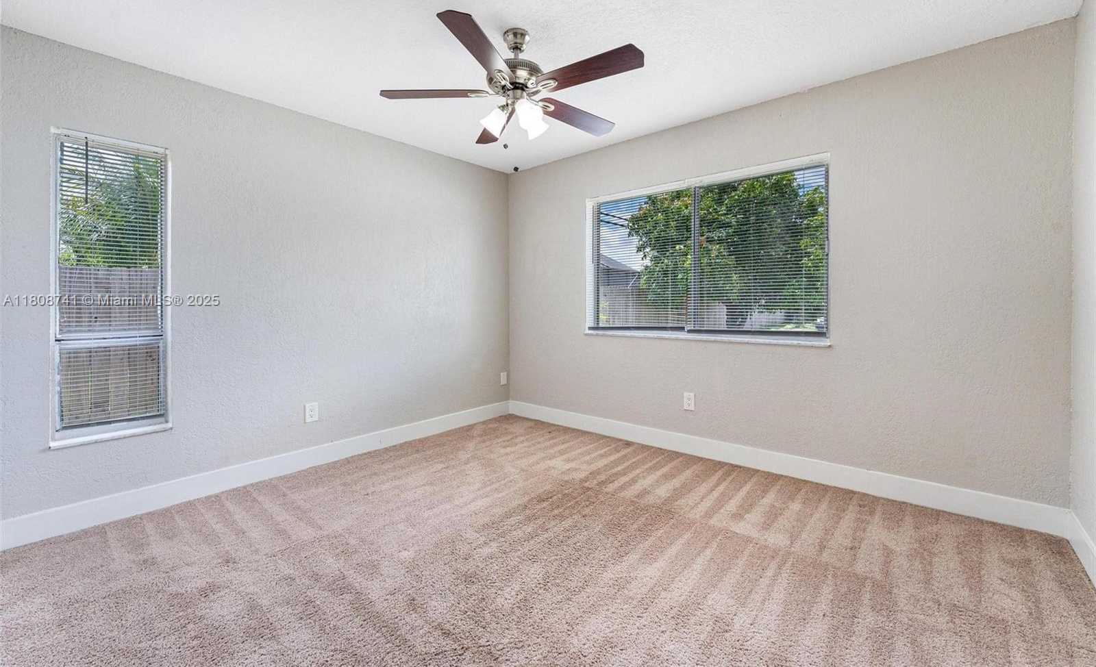 Small Image of 22123 SW 62nd Ct, Boca Raton, FL 33428, USA Number 14