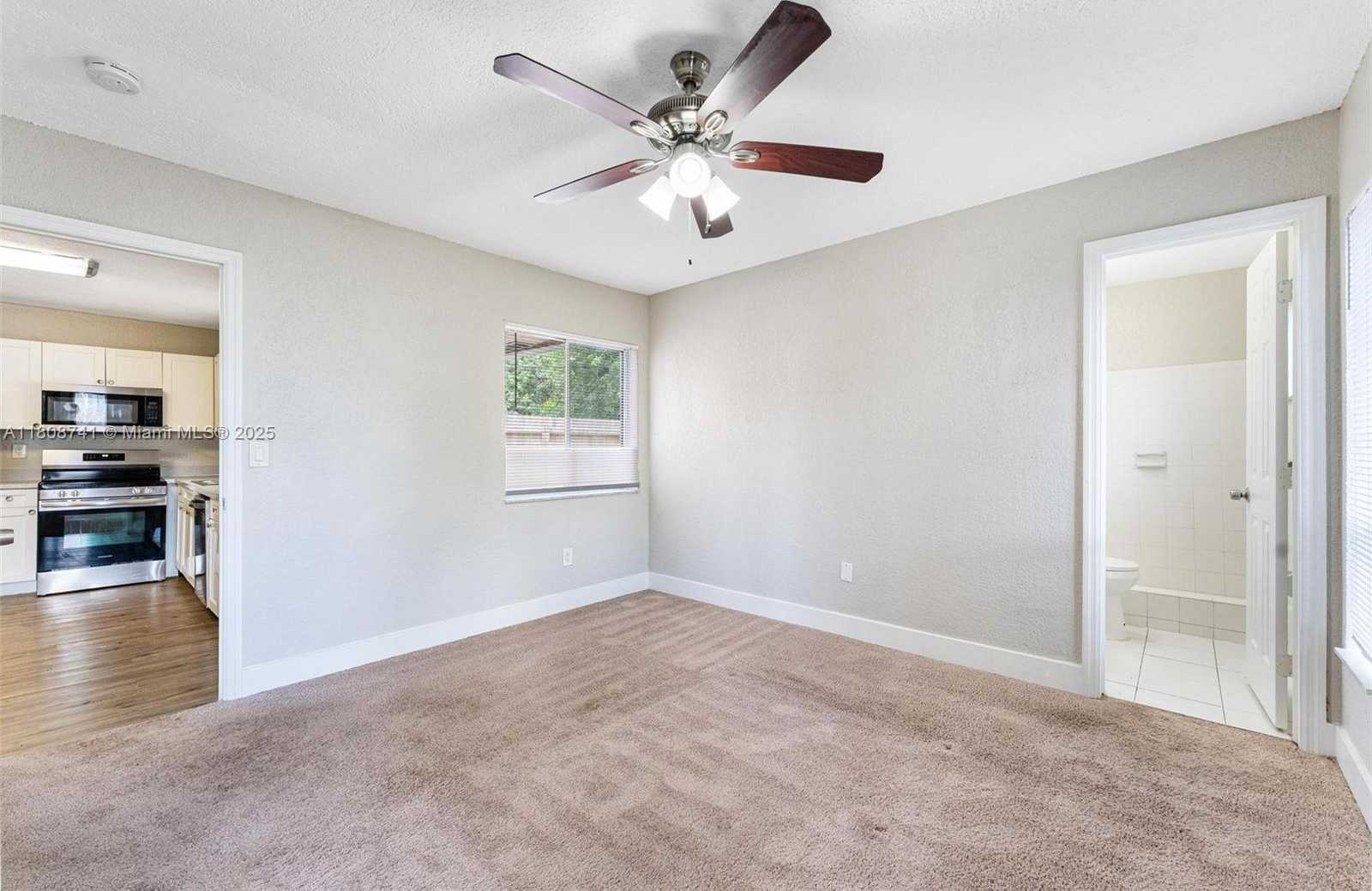 Small Image of 22123 SW 62nd Ct, Boca Raton, FL 33428, USA Number 17