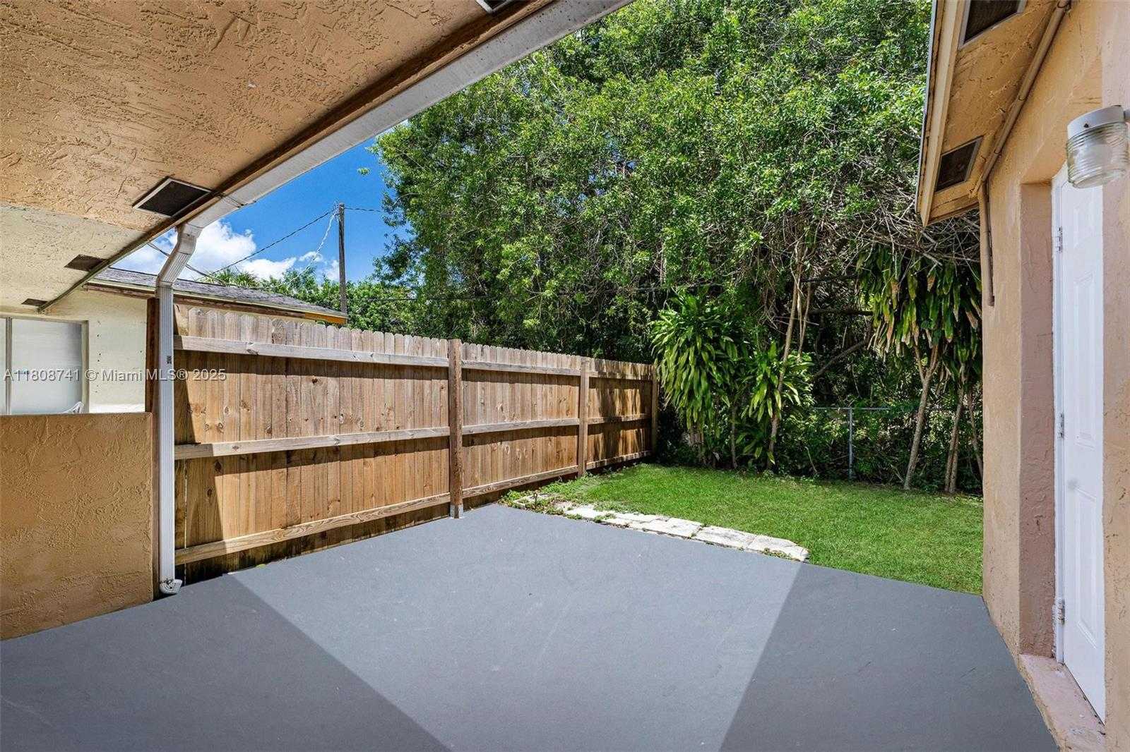 Small Image of 22123 SW 62nd Ct, Boca Raton, FL 33428, USA Number 21