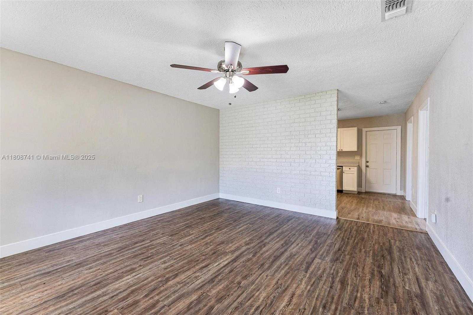 Small Image of 22123 SW 62nd Ct, Boca Raton, FL 33428, USA Number 5