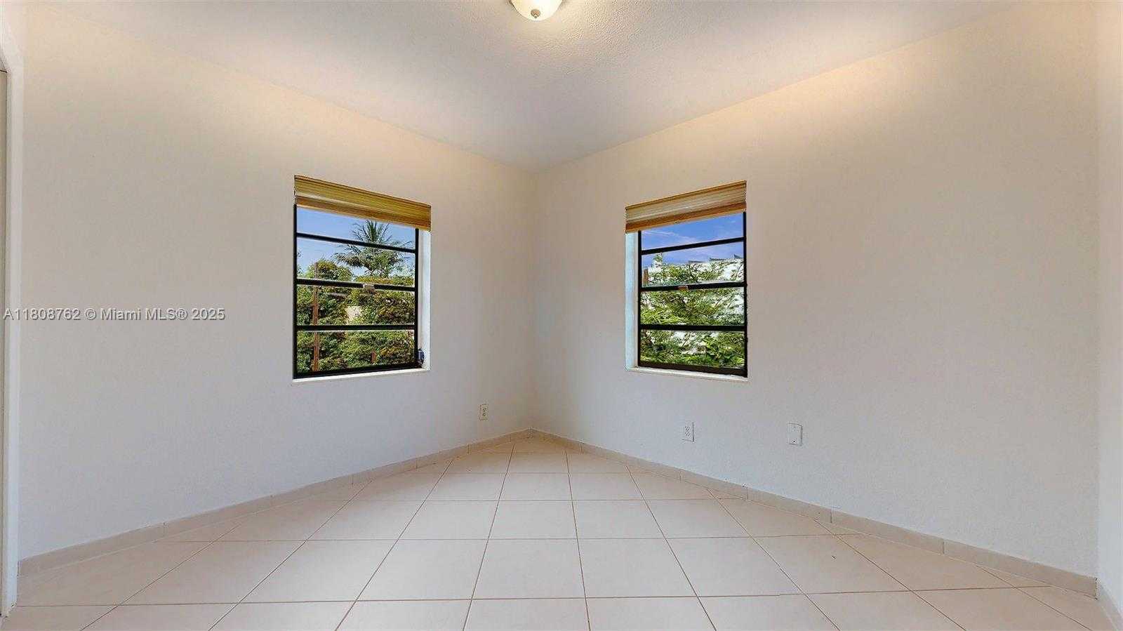 Small Image of 275 WEST 63RD ST, Hialeah Number 17