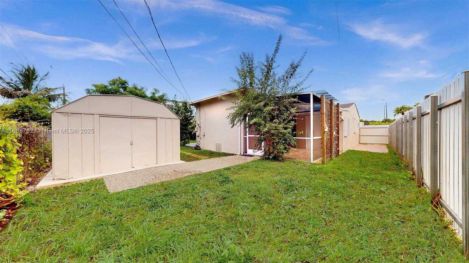 Small Image of 275 WEST 63RD ST, Hialeah Number 37