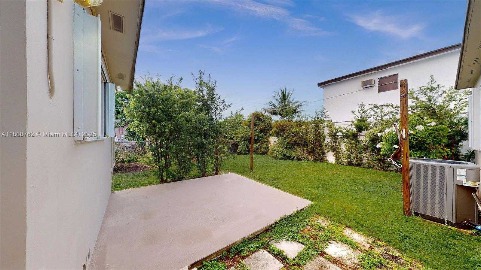 Small Image of 275 WEST 63RD ST, Hialeah Number 39