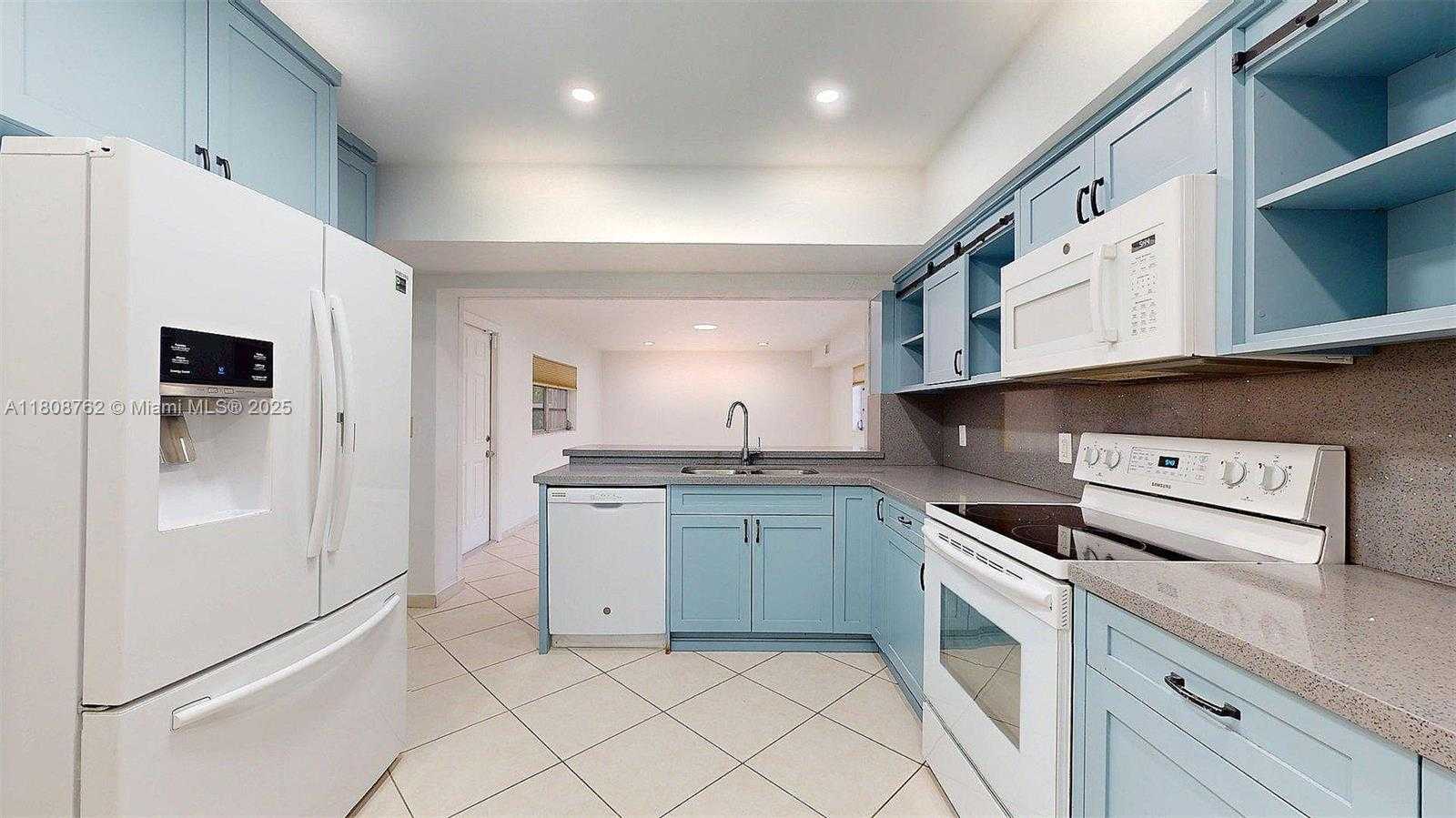 Small Image of 275 WEST 63RD ST, Hialeah Number 5