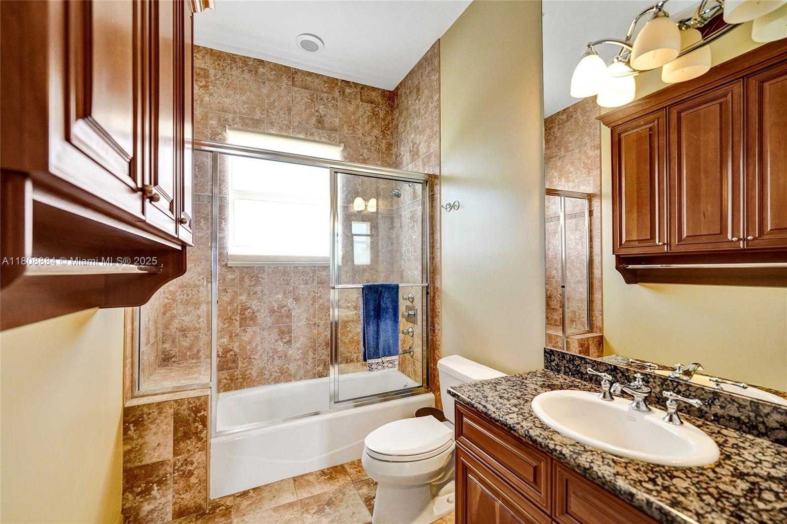 Small Image of 3308 ISLEWOOD AVE, Weston Number 44
