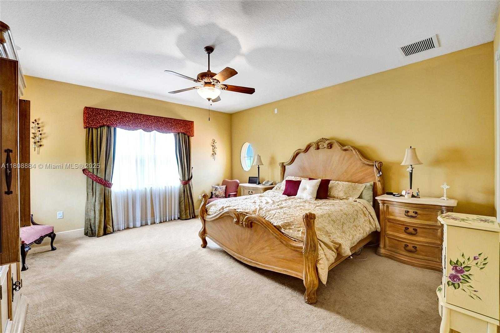 Small Image of 3308 ISLEWOOD AVE, Weston Number 47