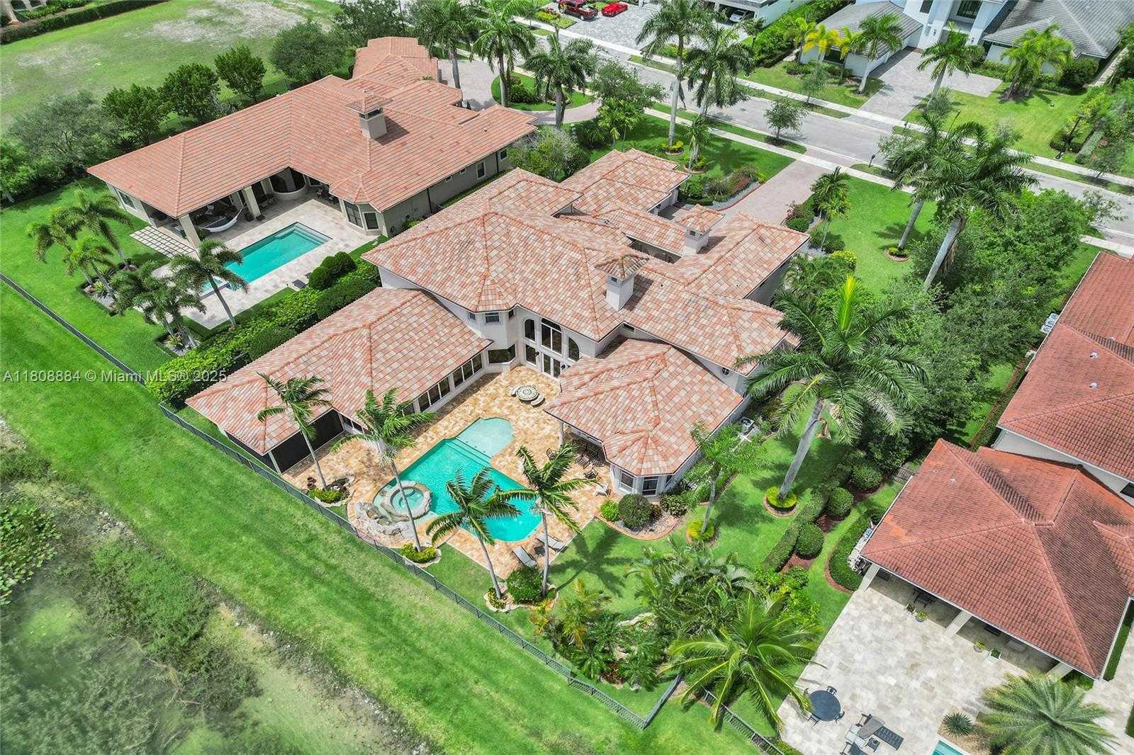 Small Image of 3308 ISLEWOOD AVE, Weston Number 61