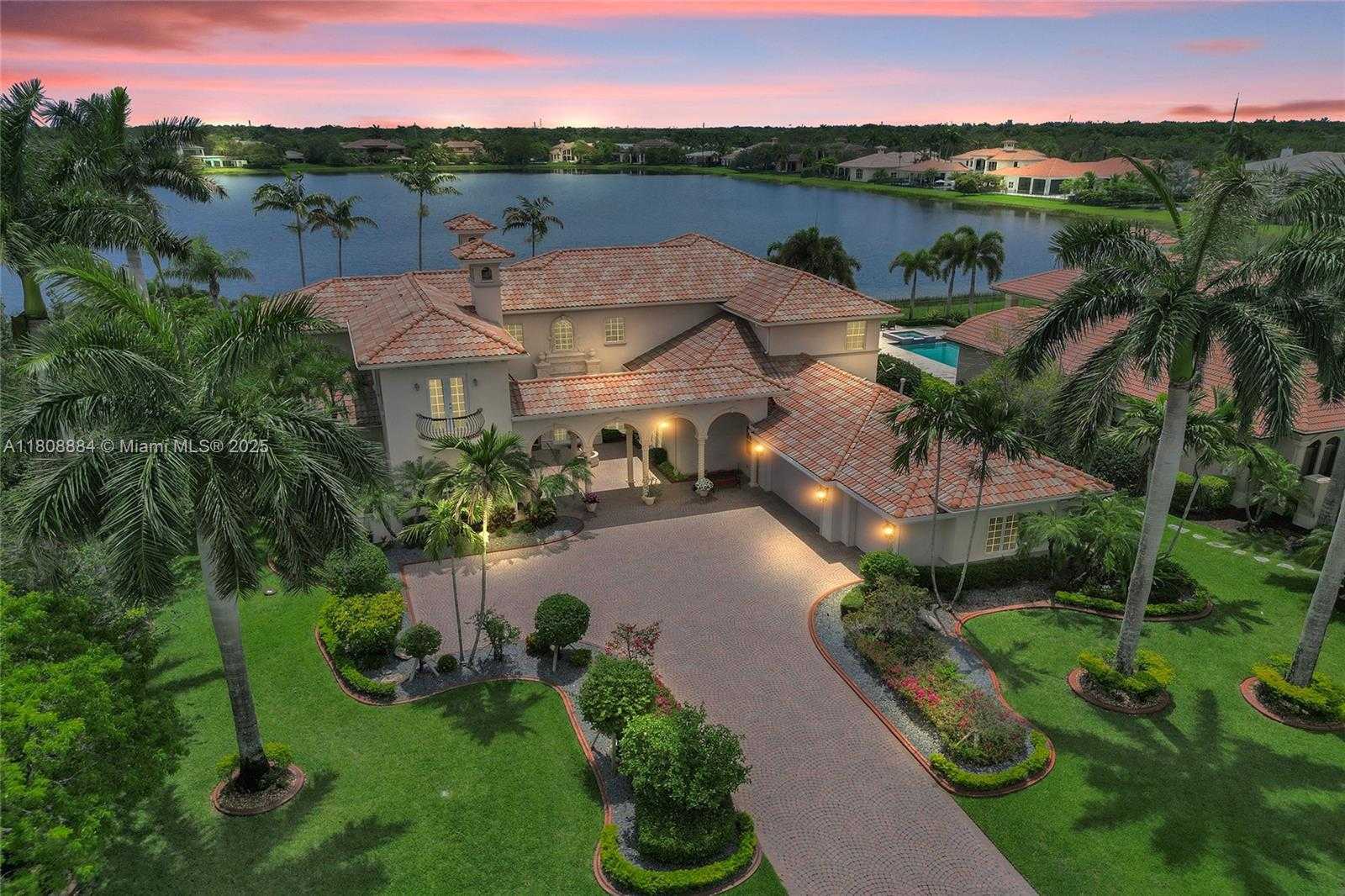 Small Image of 3308 ISLEWOOD AVE, Weston Number 68