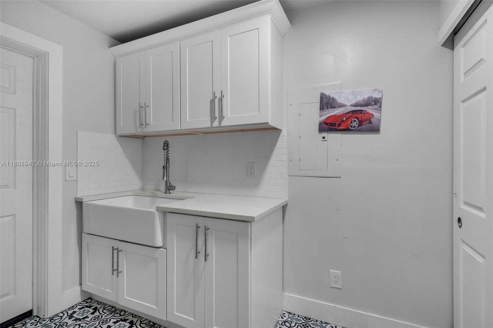 Small Image of 641 SOUTH WEST 50TH AVE, Margate Number 22