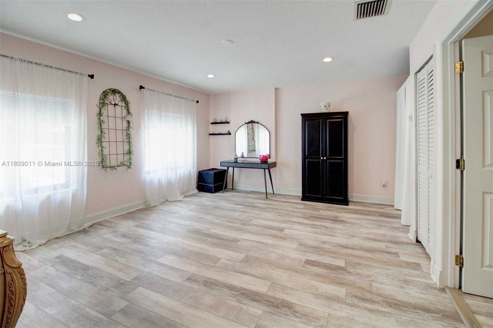 Small Image of 17375 SOUTH WEST 282ND ST, Homestead Number 16