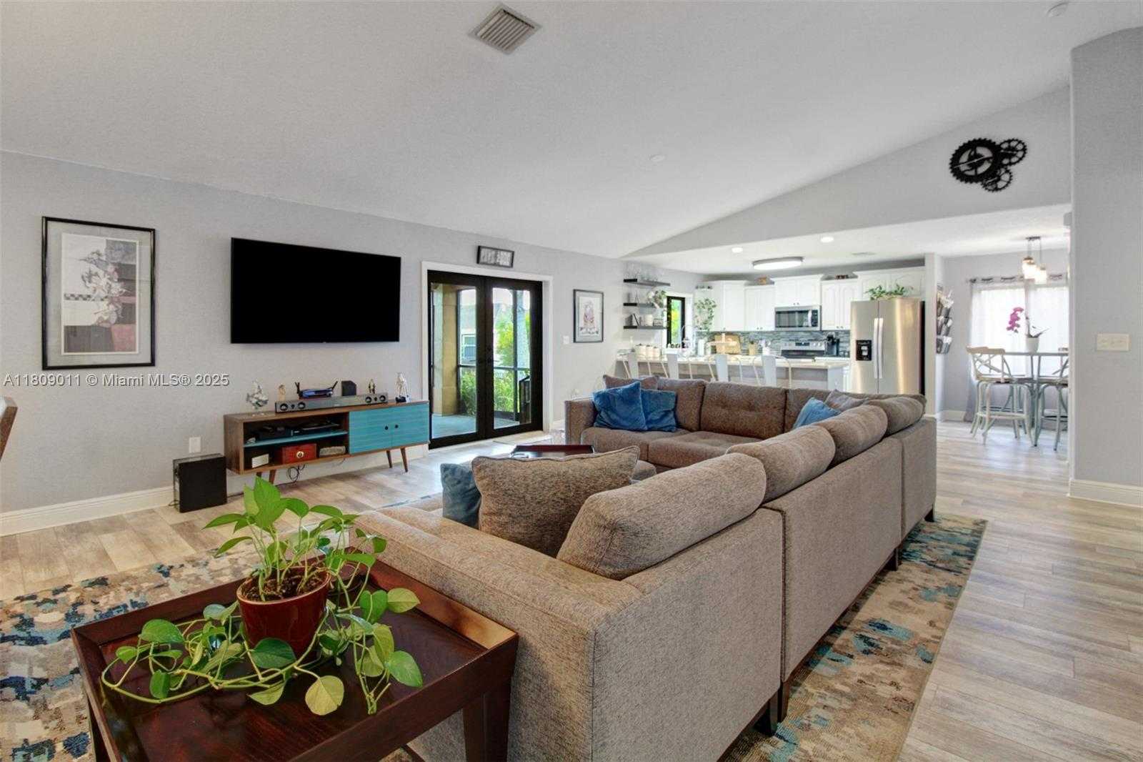 Small Image of 17375 SOUTH WEST 282ND ST, Homestead Number 19