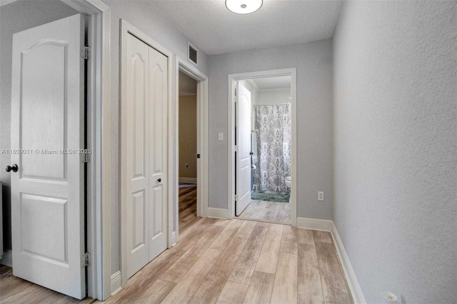 Small Image of 17375 SOUTH WEST 282ND ST, Homestead Number 27