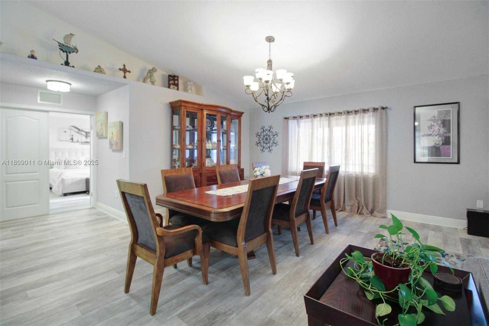 Small Image of 17375 SOUTH WEST 282ND ST, Homestead Number 32