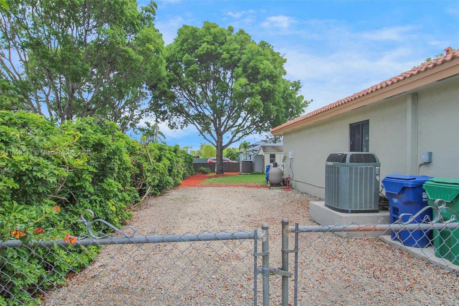 Small Image of 17375 SOUTH WEST 282ND ST, Homestead Number 5