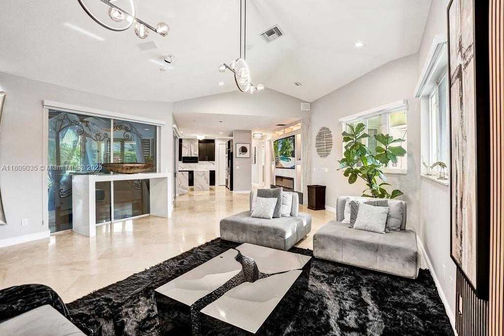 Small Image of 8580 EGRET LAKES LN, West Palm Beach Number 17