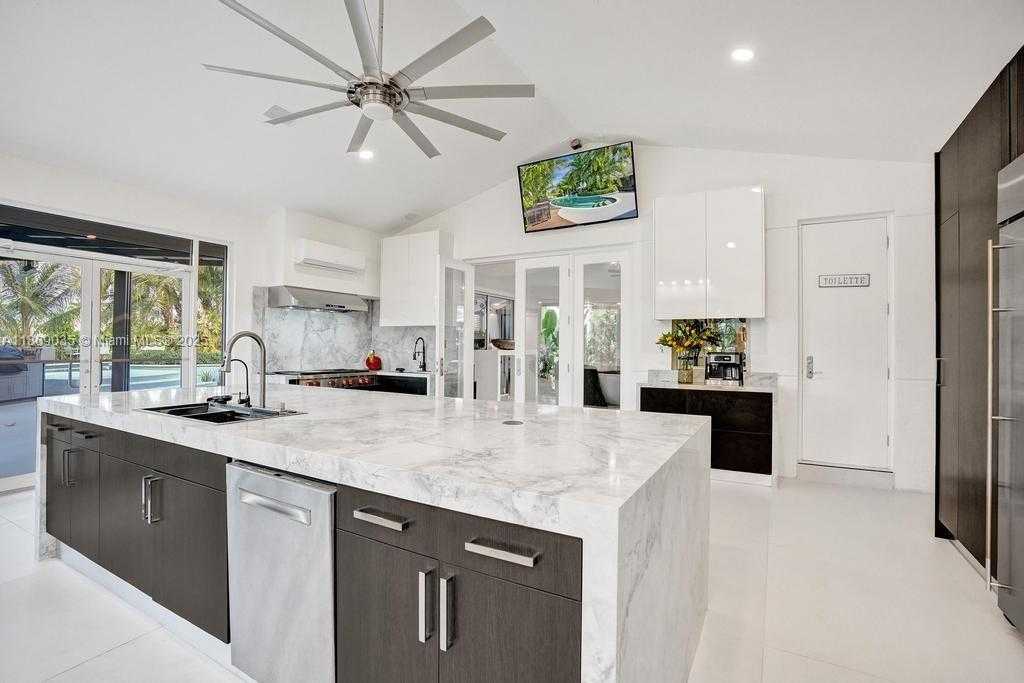 Small Image of 8580 EGRET LAKES LN, West Palm Beach Number 20
