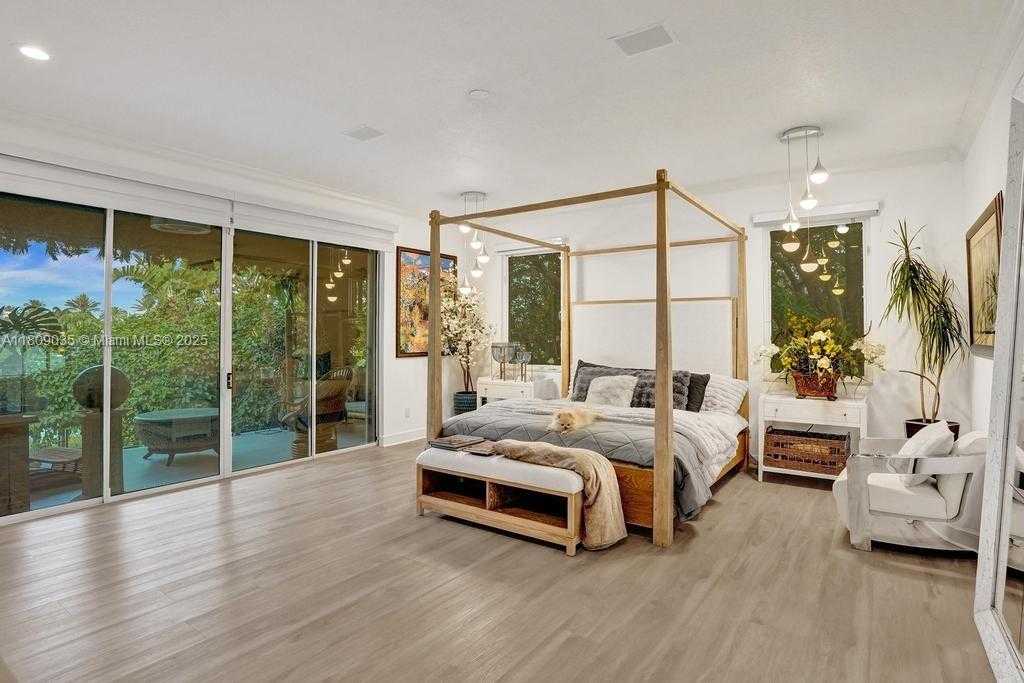 Small Image of 8580 EGRET LAKES LN, West Palm Beach Number 25