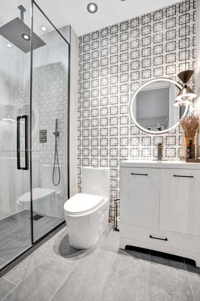 Small Image of 8580 EGRET LAKES LN, West Palm Beach Number 40
