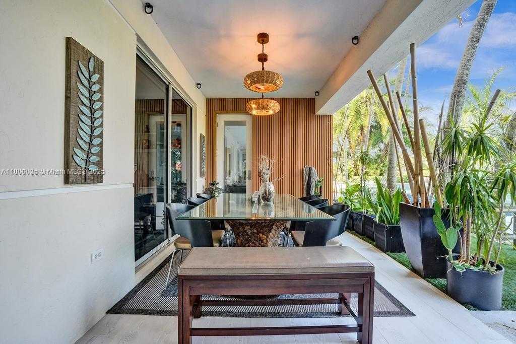 Small Image of 8580 EGRET LAKES LN, West Palm Beach Number 48
