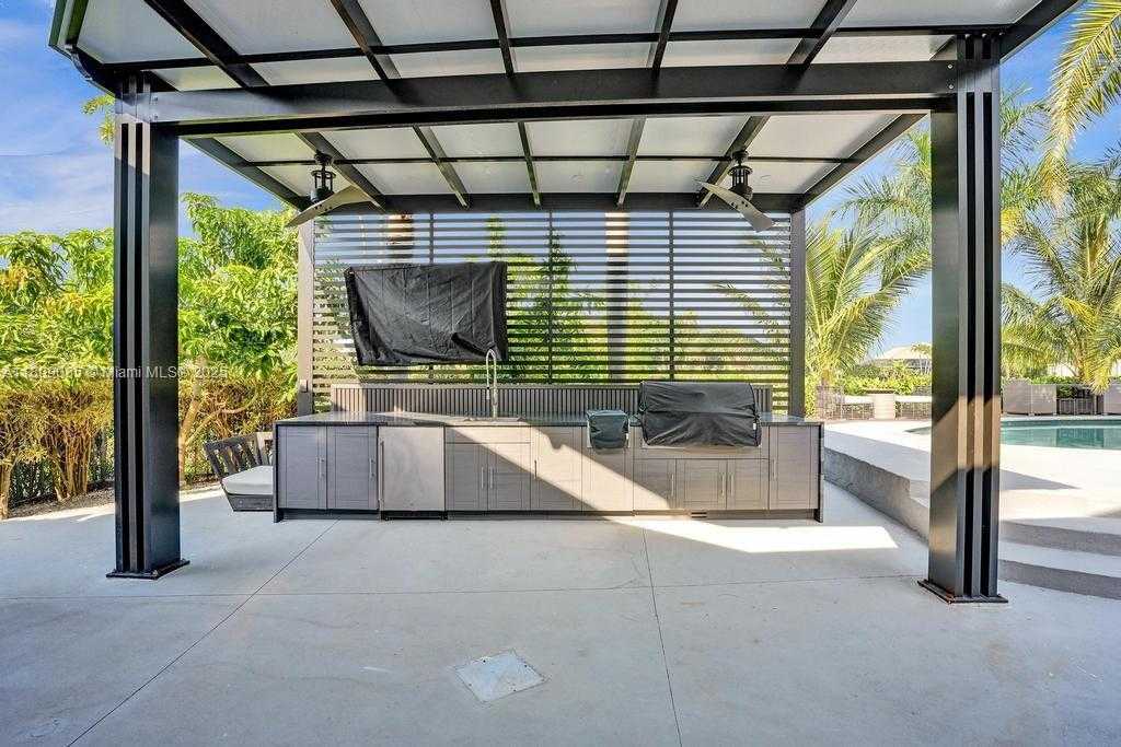Small Image of 8580 EGRET LAKES LN, West Palm Beach Number 51