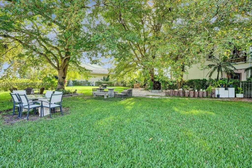 Small Image of 8580 EGRET LAKES LN, West Palm Beach Number 56