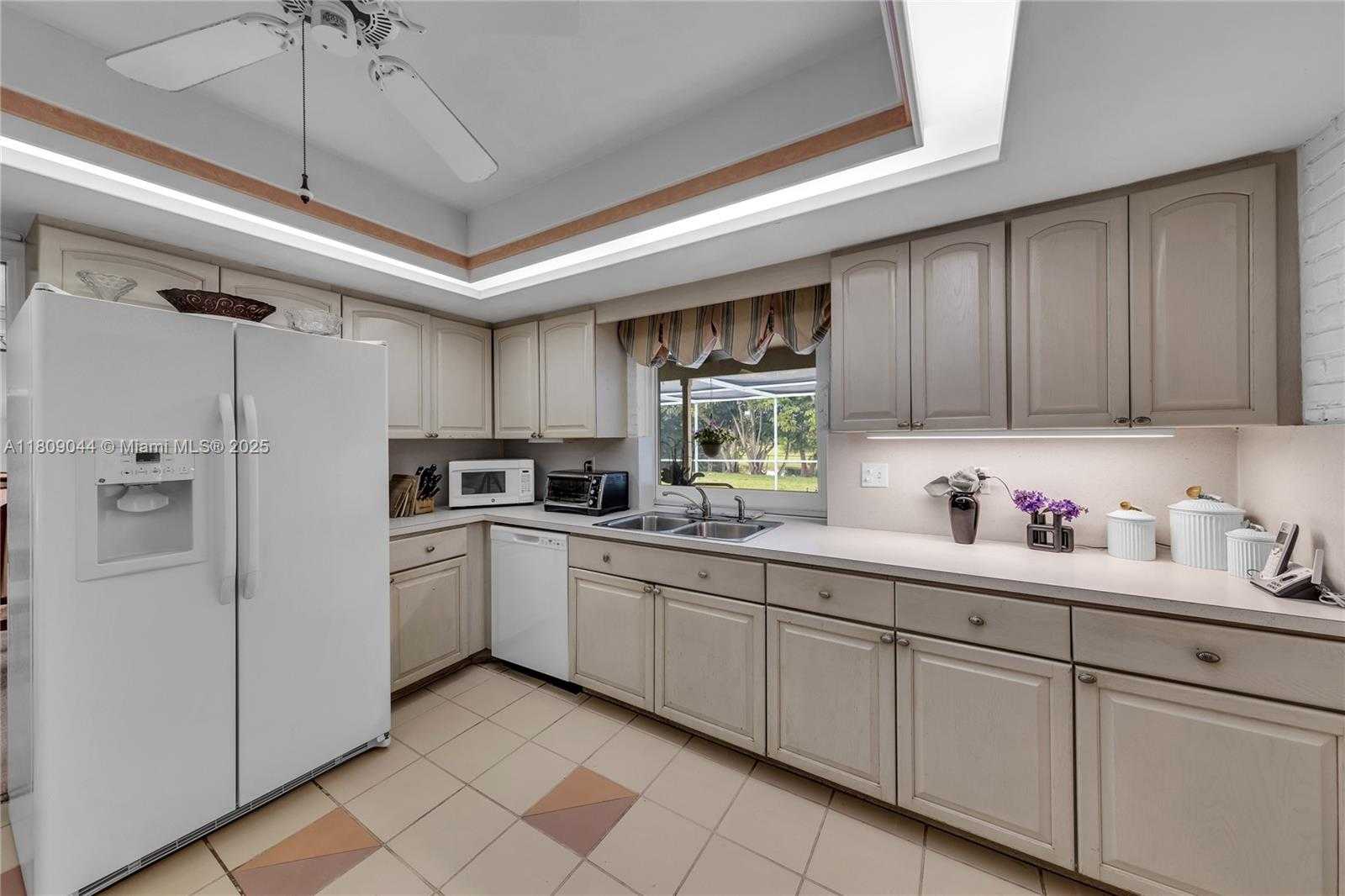 Small Image of 7541 SOUTH WEST 9TH ST, Plantation Number 18
