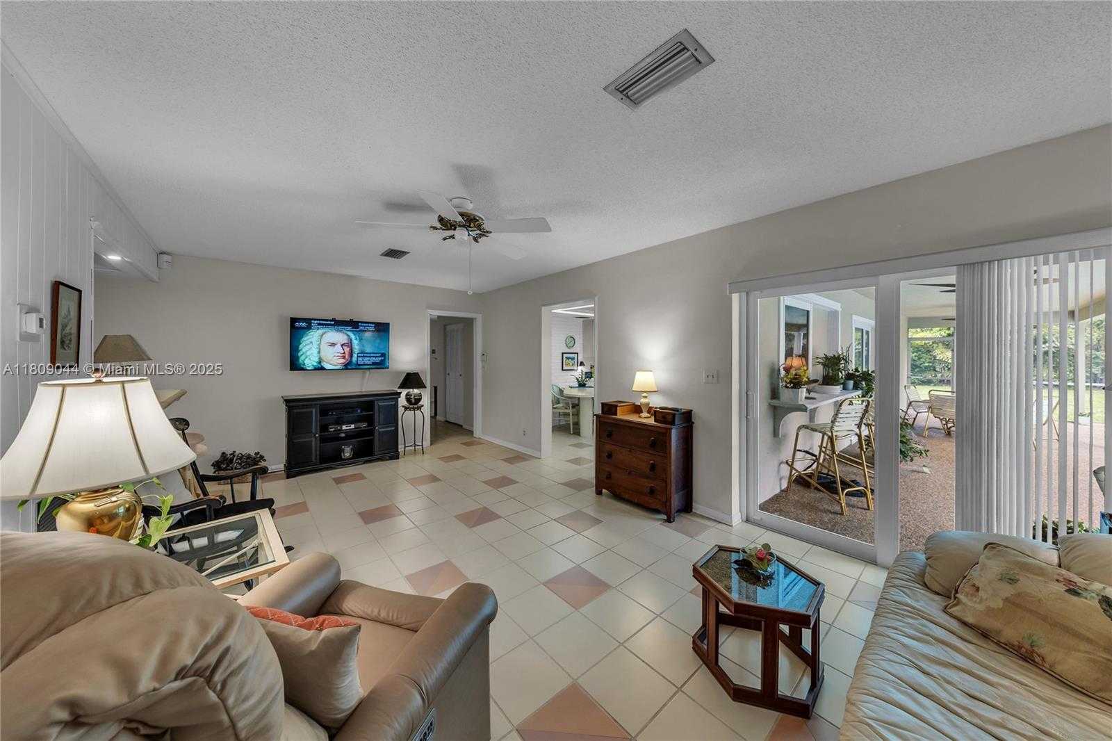 Small Image of 7541 SOUTH WEST 9TH ST, Plantation Number 24