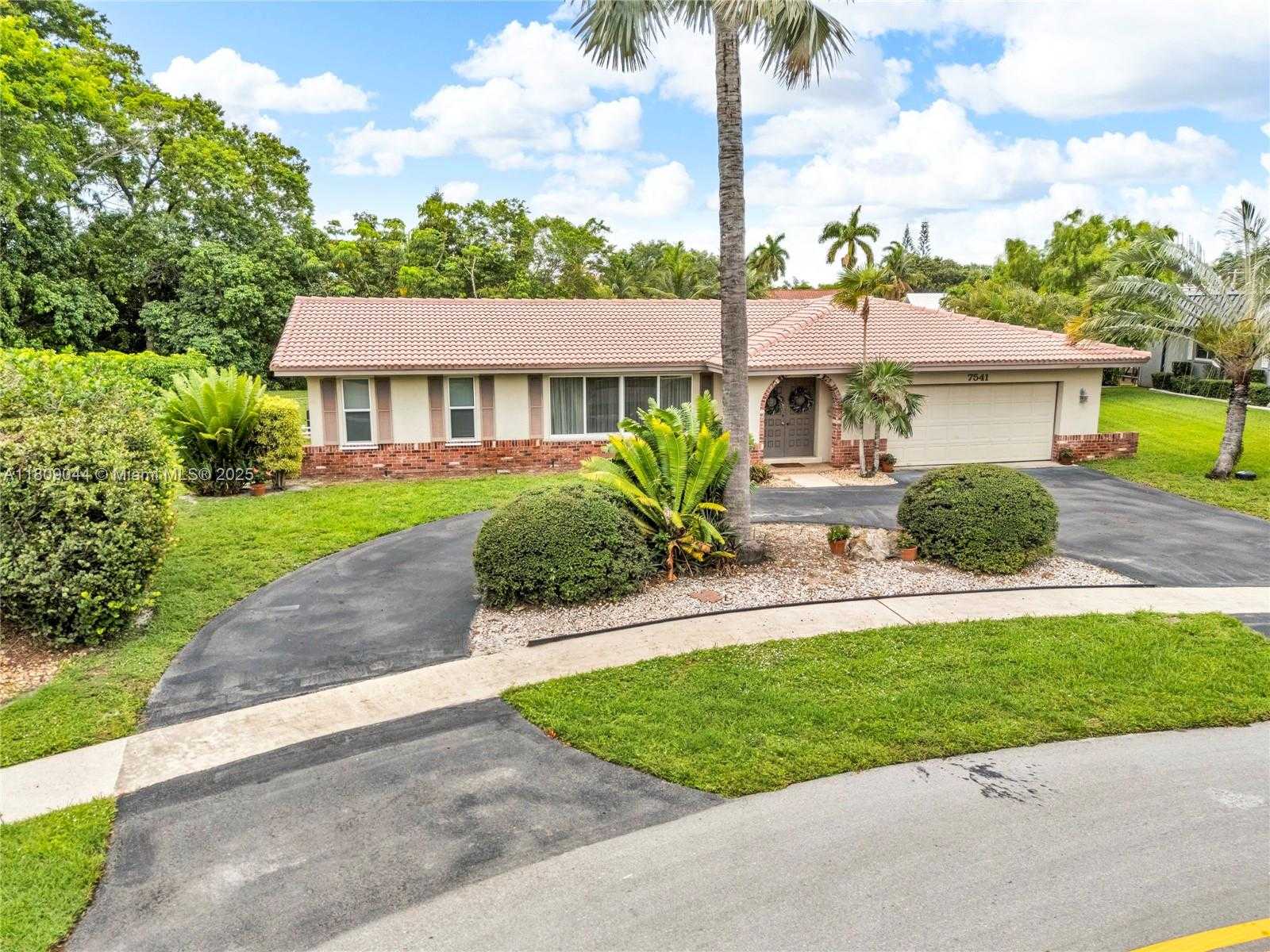 Small Image of 7541 SOUTH WEST 9TH ST, Plantation Number 57