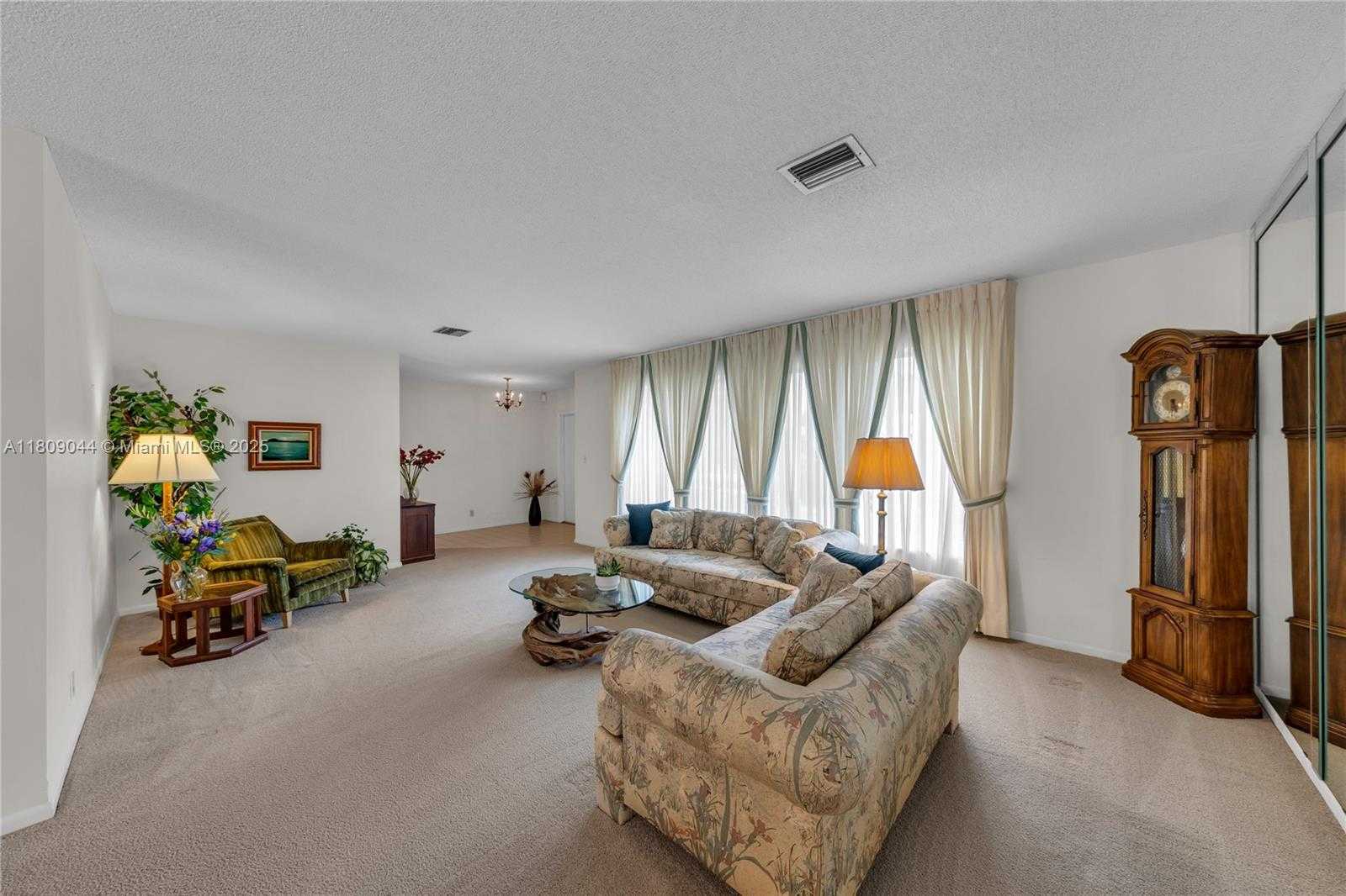 Small Image of 7541 SOUTH WEST 9TH ST, Plantation Number 9