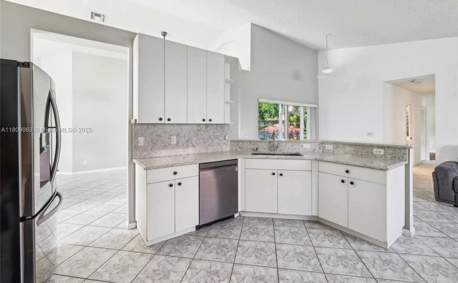 Small Image of 5708 NORTH WEST 47TH CT, Coral Springs Number 11