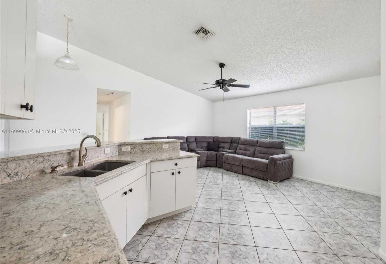 Small Image of 5708 NORTH WEST 47TH CT, Coral Springs Number 12