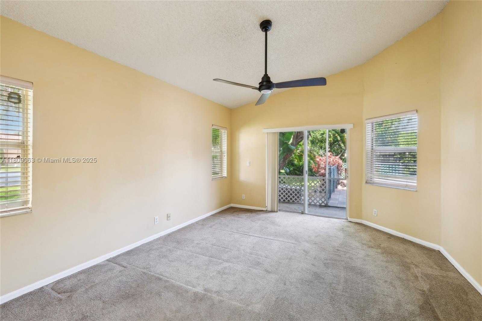 Small Image of 5708 NORTH WEST 47TH CT, Coral Springs Number 17