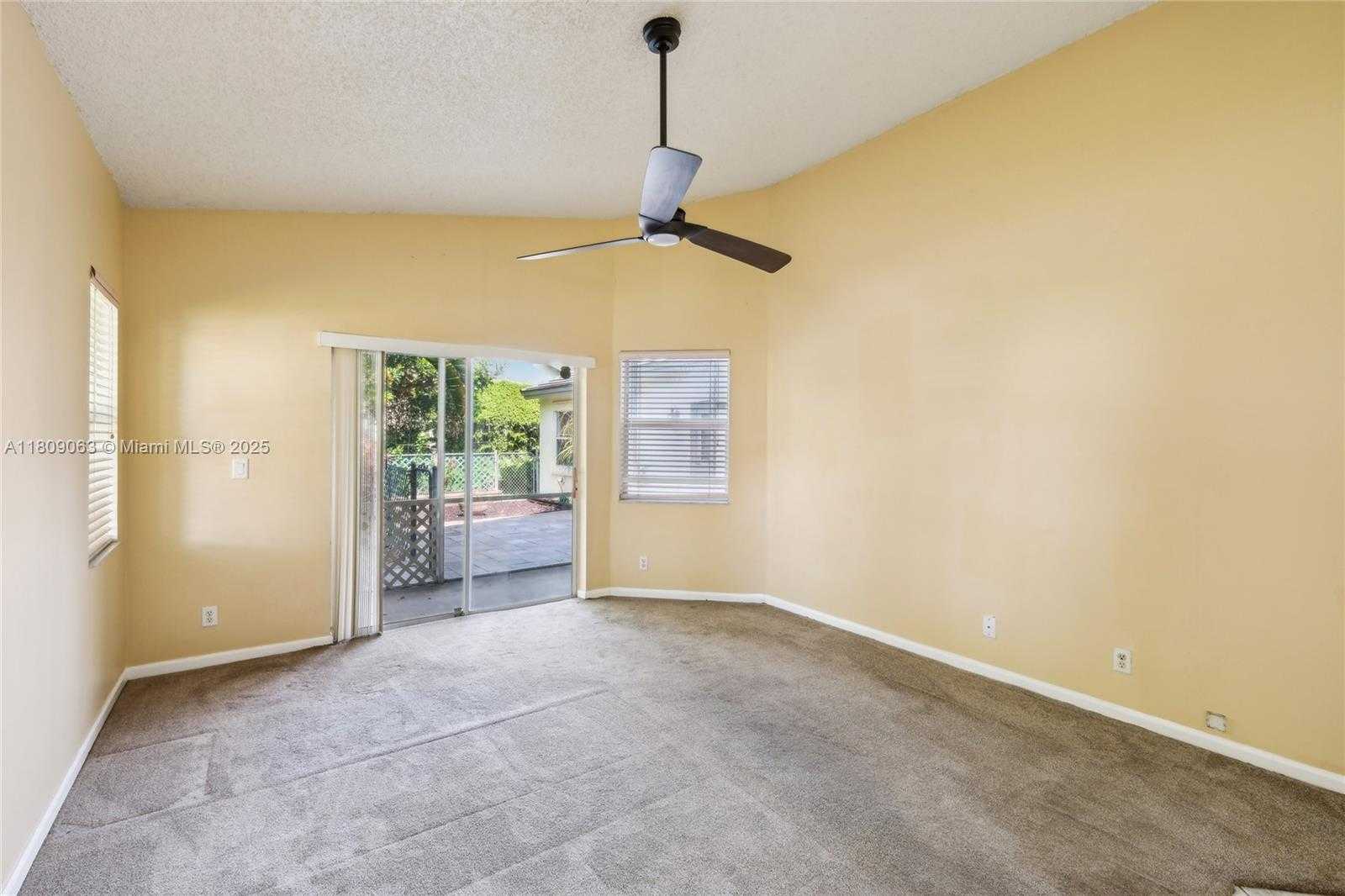 Small Image of 5708 NORTH WEST 47TH CT, Coral Springs Number 18