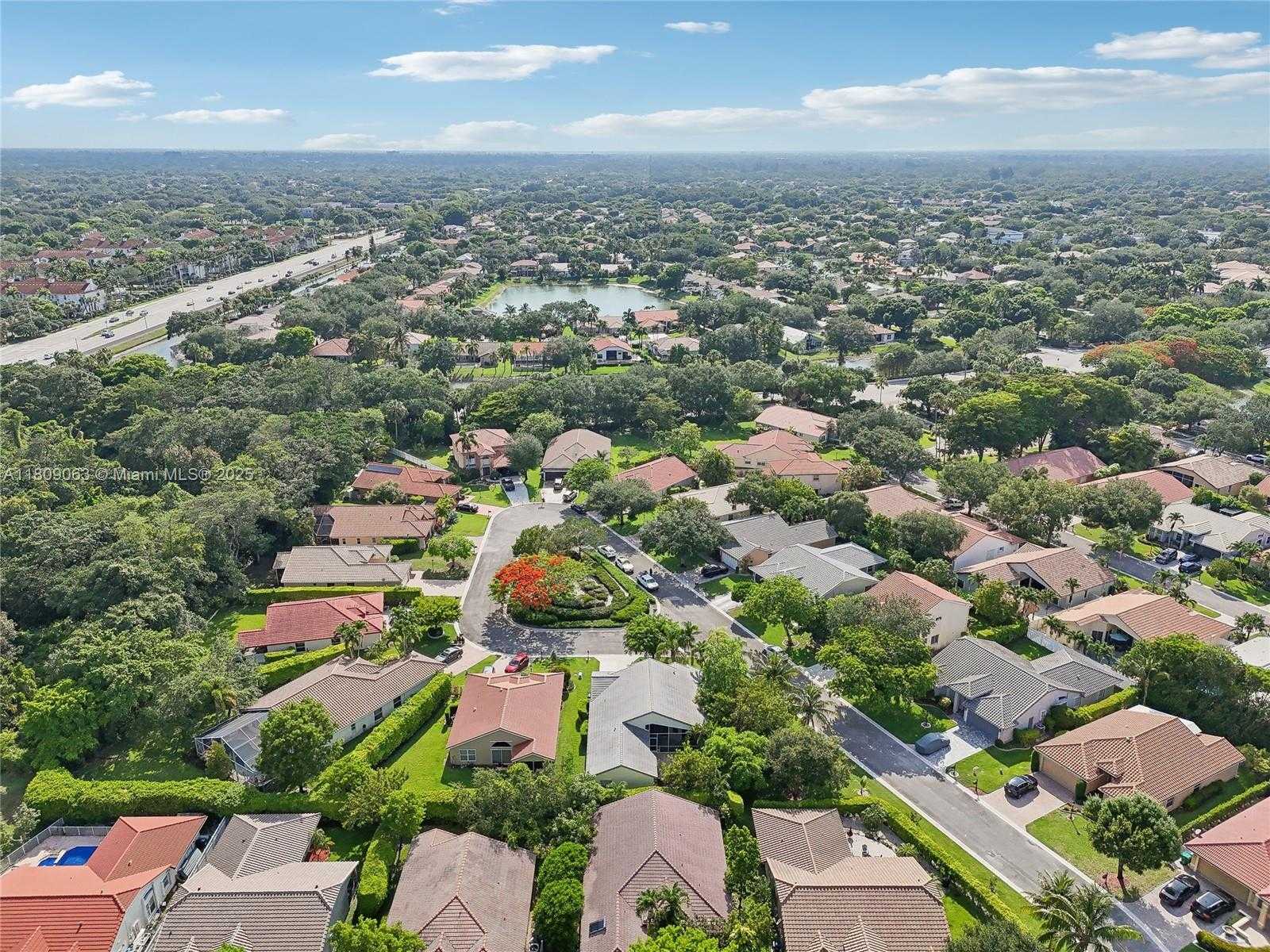 Small Image of 5708 NORTH WEST 47TH CT, Coral Springs Number 41