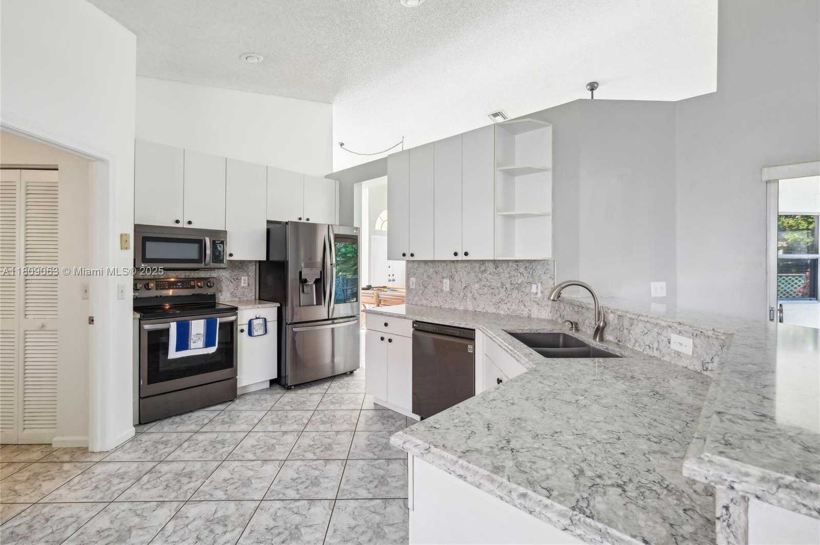 Small Image of 5708 NORTH WEST 47TH CT, Coral Springs Number 9