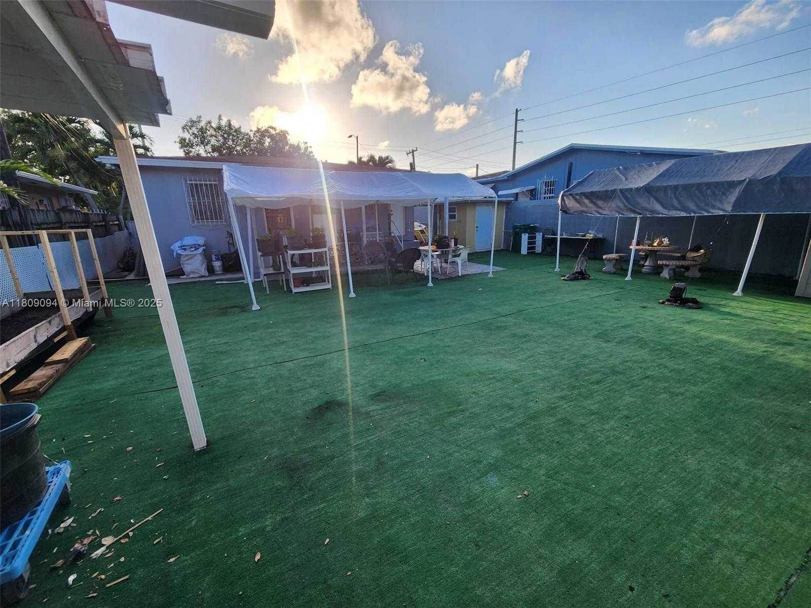 Small Image of 1037 NORTH WEST 33RD AVE, Miami Number 12